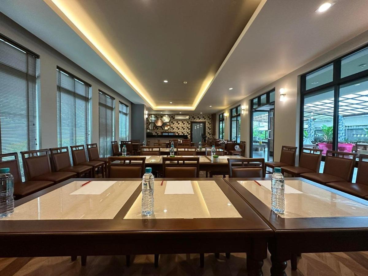Mangrove Prestige Hotel Na Chom Thian Exterior photo