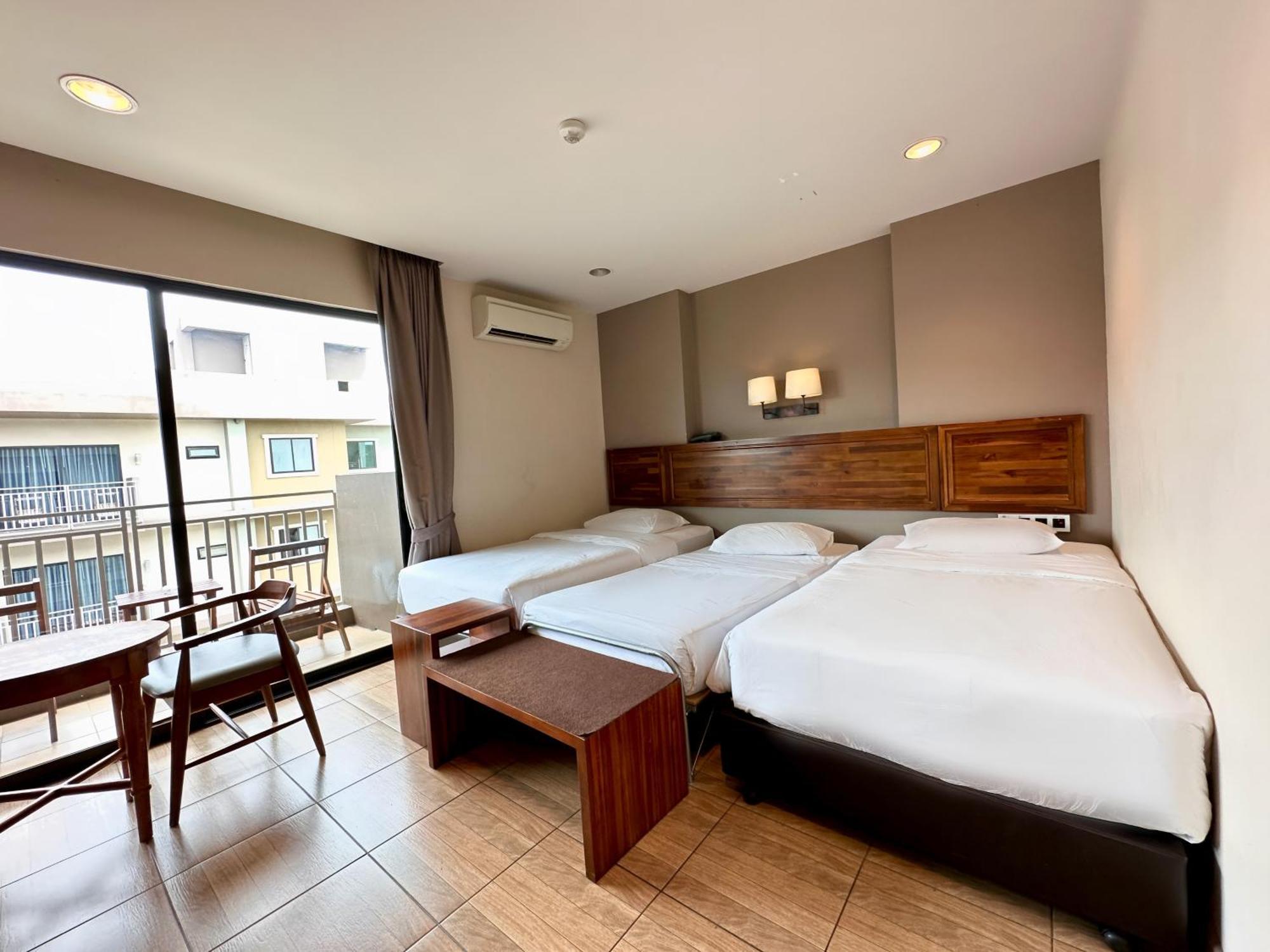 Mangrove Prestige Hotel Na Chom Thian Exterior photo