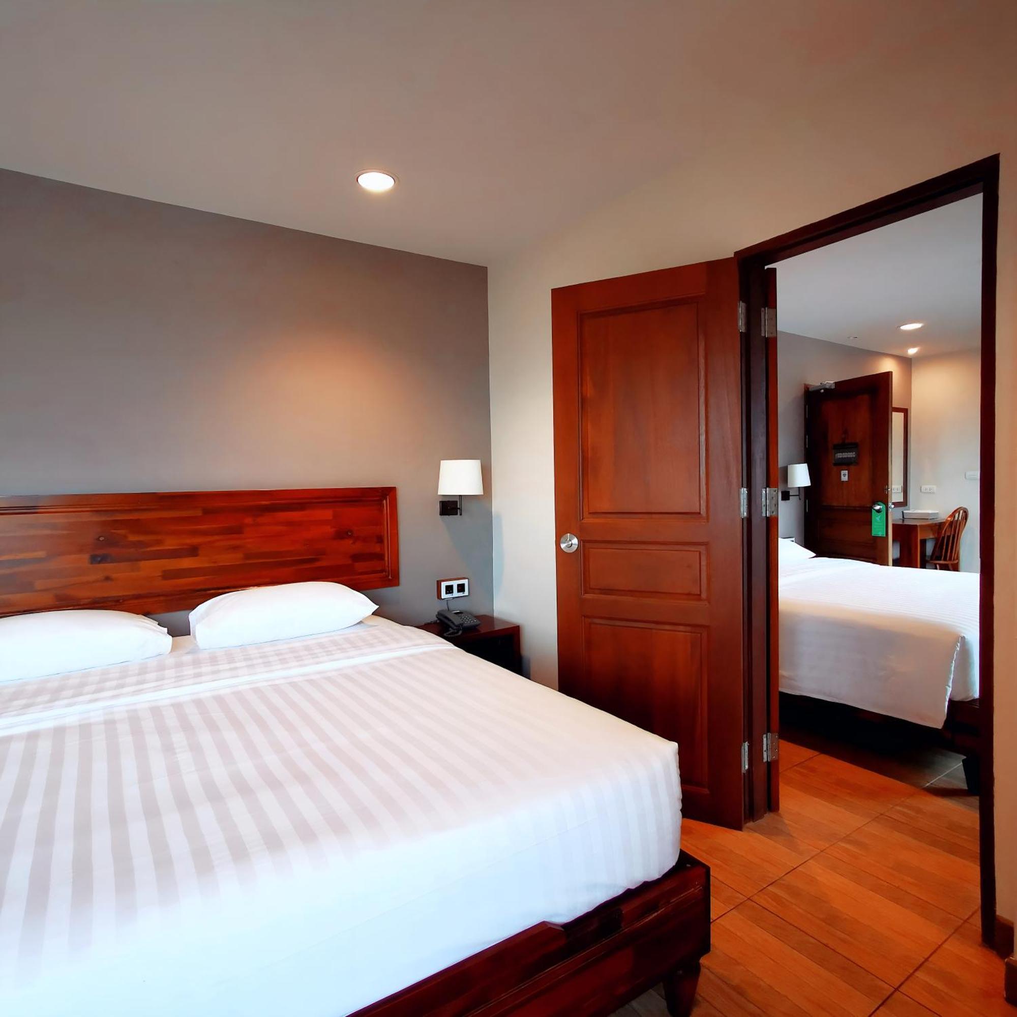 Mangrove Prestige Hotel Na Chom Thian Exterior photo