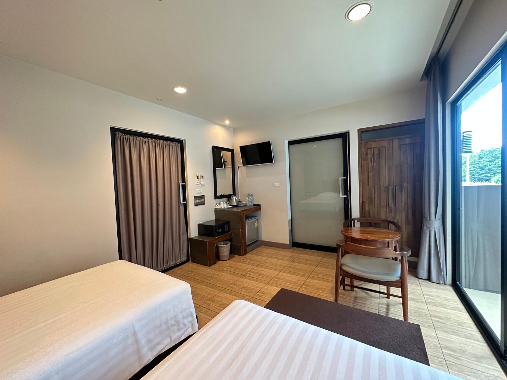 Mangrove Prestige Hotel Na Chom Thian Exterior photo