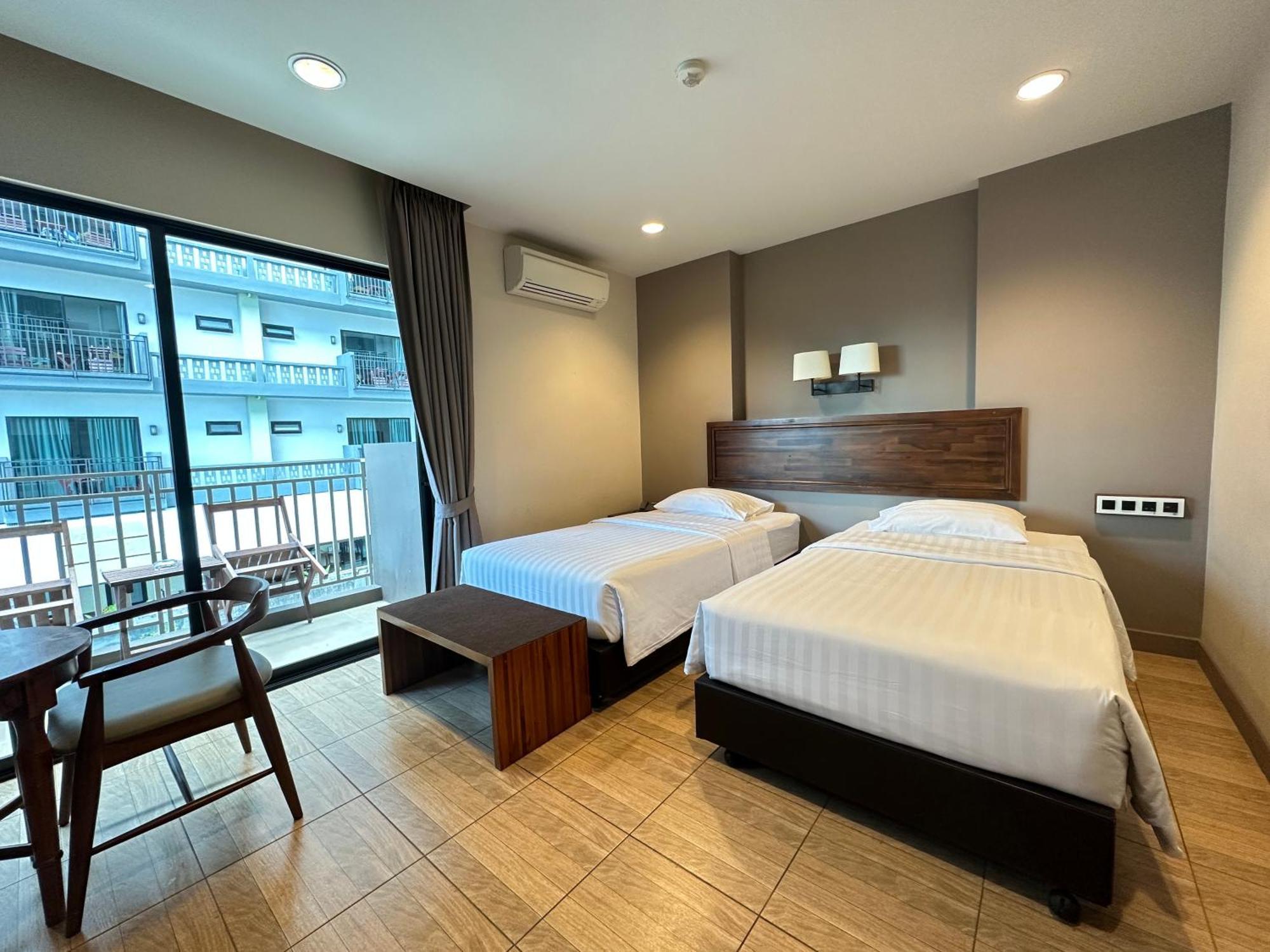 Mangrove Prestige Hotel Na Chom Thian Exterior photo
