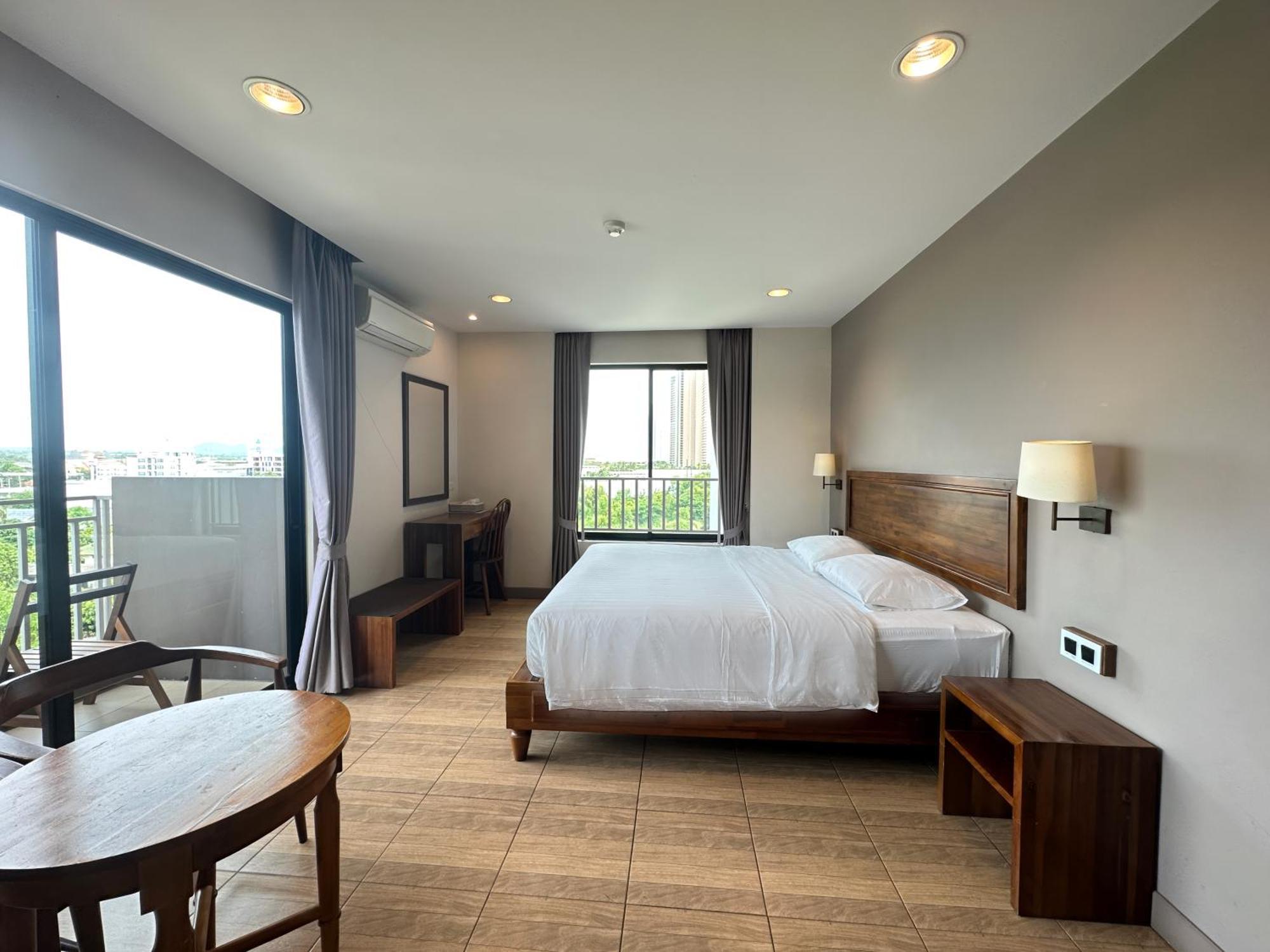 Mangrove Prestige Hotel Na Chom Thian Exterior photo