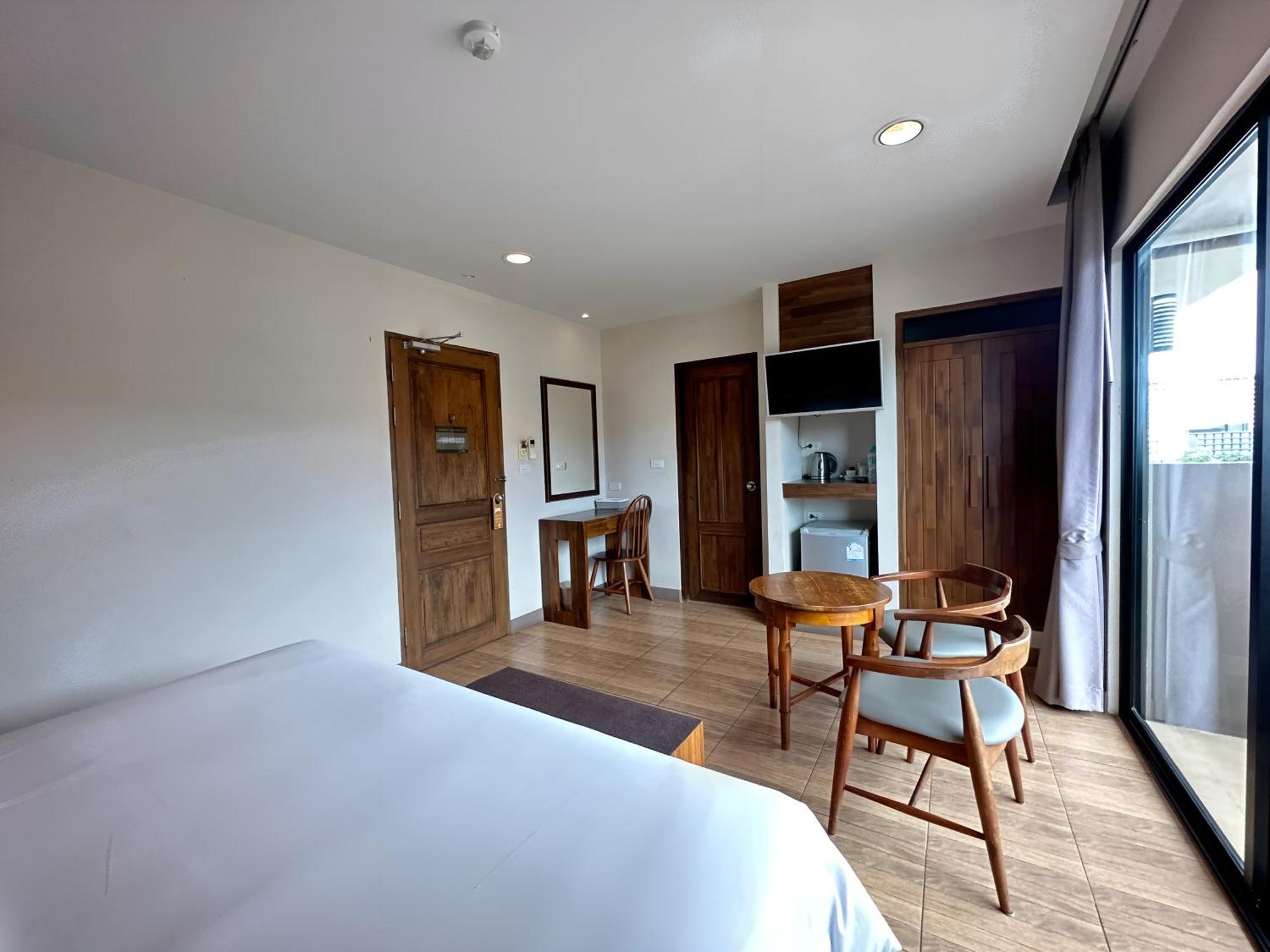 Mangrove Prestige Hotel Na Chom Thian Exterior photo