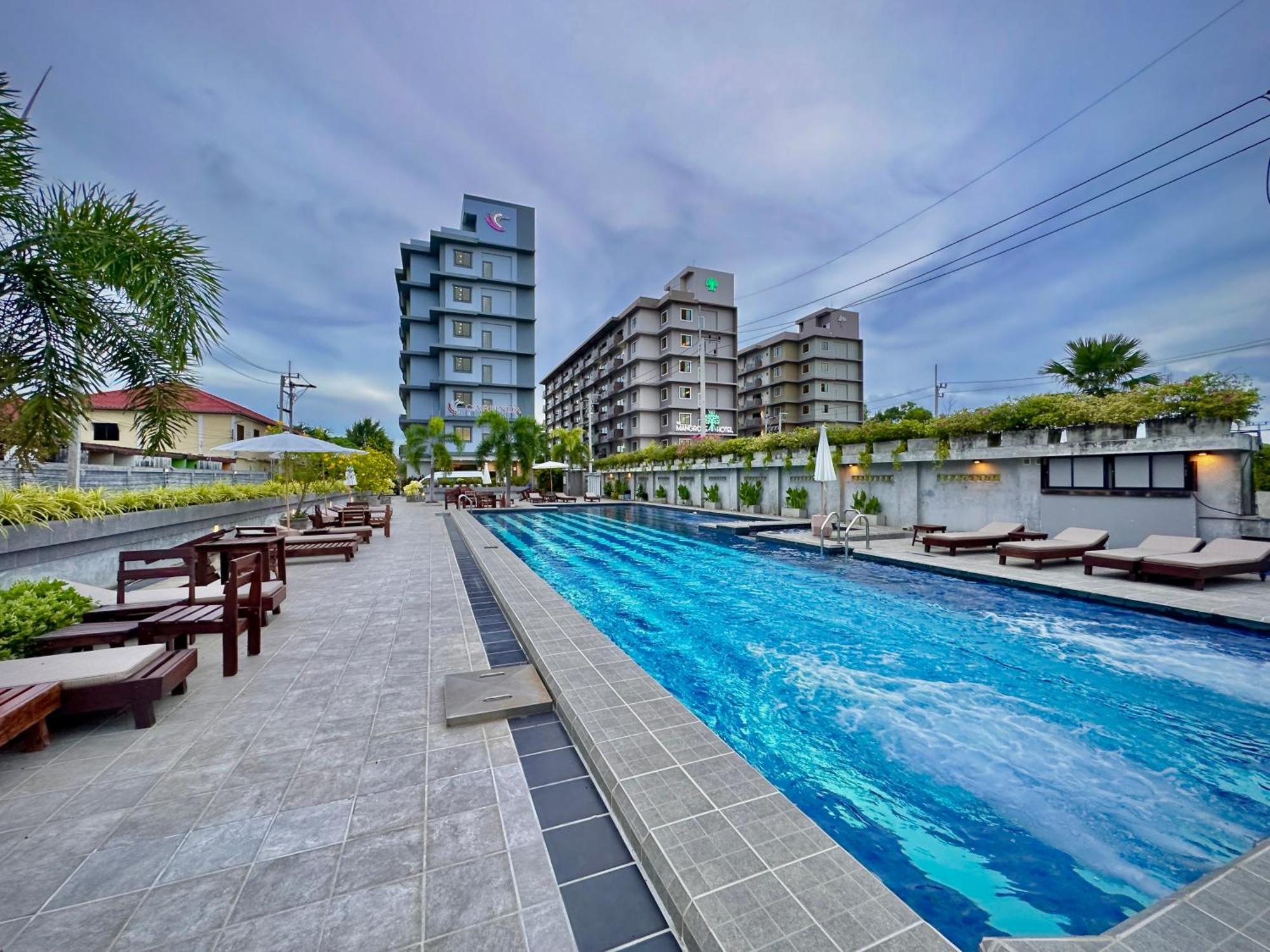 Mangrove Prestige Hotel Na Chom Thian Exterior photo